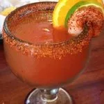 Michelada con Camarones